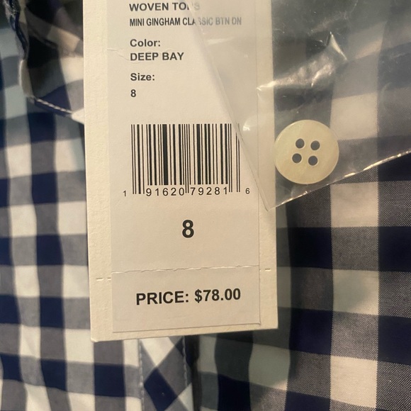 Women's vineyard vines button up. - Picture 2 of 2